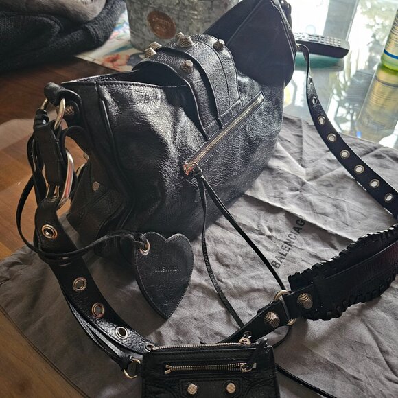 Balenciaga handbag 2022 - Picture 3 of 7